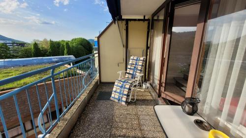 Bad Urach Apartment | Gemütliche Maisonette mit Dachterrasse und Weitblick