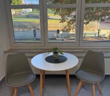 Oberdorla House | Gemütliche Monteurswohnungen voll möbliert & Zentral