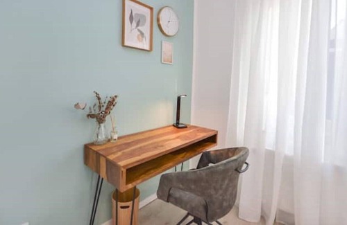 Guetersloh Apartment | Gemütliche & Stylische Wohnung Küche Wifi TV