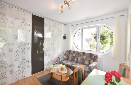 Neubukow House | Gemütlicher Bungalow in Neubukow nahe der Ostsee, cleaning included