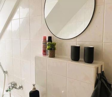 Kappel Apartment | Gemütliches Altbauapartment III
