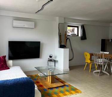 Freinberg Apartment | Gemütliches Apartment am Donau-Radweg -5 km von Passau