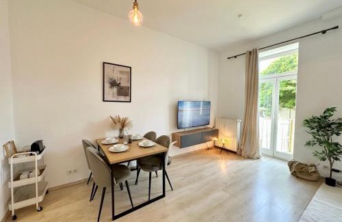 Schwerin Apartment | Gemütliches Apartment im Zentrum - Nähe Bahnhof - WLAN - SMART-TV