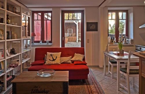 Husum Apartment | Gemütliches Ferienhaus - ankommen und wohlfühlen