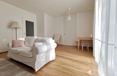 Racknitz/Zschertnitz Apartment | Gemütliches Privatzimmer in geräumiger Gemeinschaftswohnung