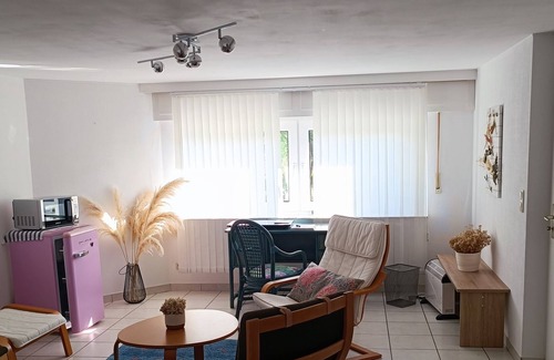 Bertrange Apartment | Gemütliches Studio am Park in Stadtnähe