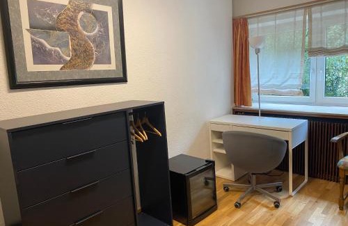 Rechklinghausen Sud House | Gemütliches Zimmer mit großem Bad