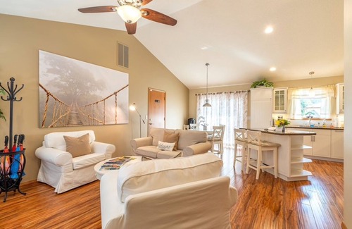 Milwaukie House | Gem close to downtown!