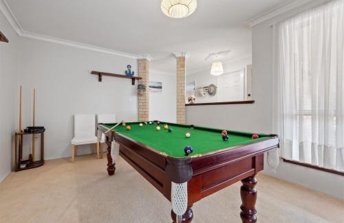 Abbey House | Gem on Jones