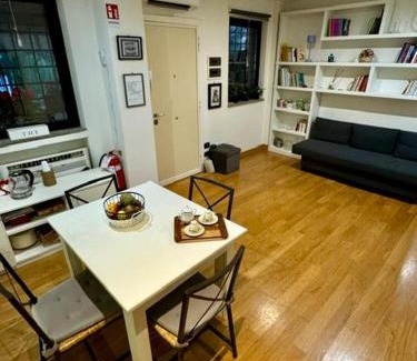 Quartiere XXVII Primavalle Apartment | Gemelli Flower's House