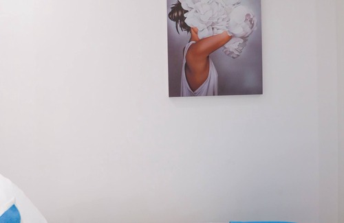 Beirut Hotel | Gemmayzeh House Offwhite
