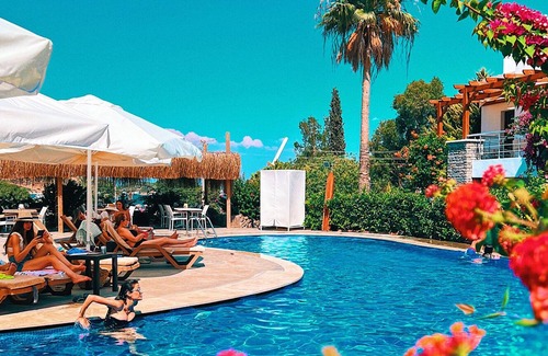 Golturkbuku Hotel | Genc Hotel