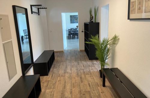 Marienloh Apartment | Generous Apartment I 7 Beds I 110 sqm I Fast Internet