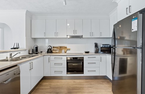 Surfers Paradise Apartment | Genesis Apartments by Gold Coast Premium