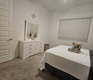 Maryvale Apartment | genie palace at statefarm stadium