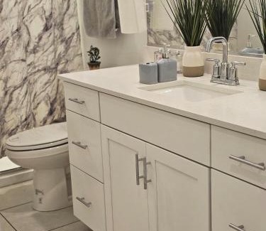 Maryvale Apartment | genie palace at statefarm stadium
