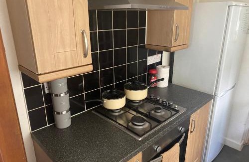 Latchford Apartment | genitori genitoque comfy zon