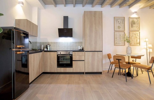 Centro - Sagrario Apartment | Genteel Home Horno Marina