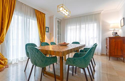 Figares Apartment | Genteel Home Martinez Campos