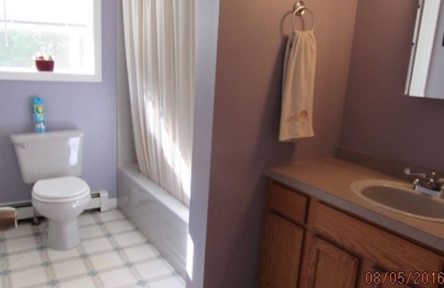 Ossipee House | GEOFFROY FARM 2 BEDROOM (Ask about our long term discounts).