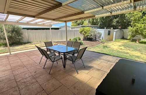Geographe House | Geographe Bay Holiday Stay