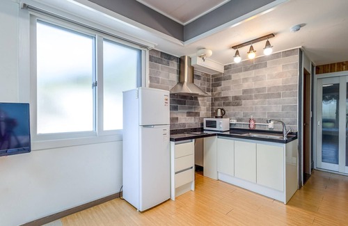 Kabae-ri House | Geoje Gabaestory Pension