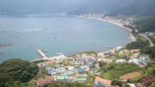 Geoje House | Geoje Ocean Love Pension