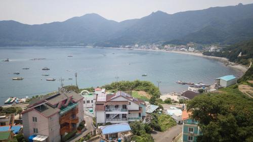 Geoje House | Geoje Ocean Love Pension