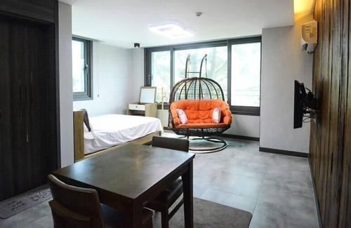 Irun-myeon House | Geoje Wahyunbeach Pension
