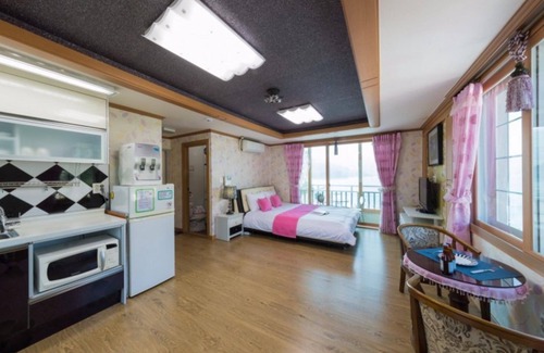 Geoje House | Geojedo Haemirae Pension