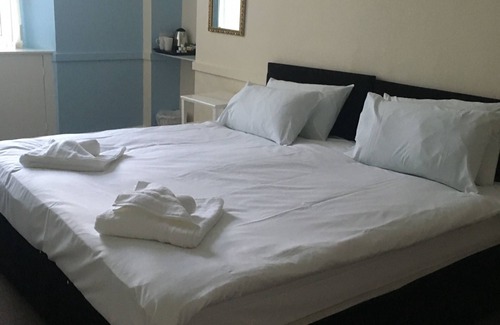 Melrose Hotel | George and Abbotsford Hotel