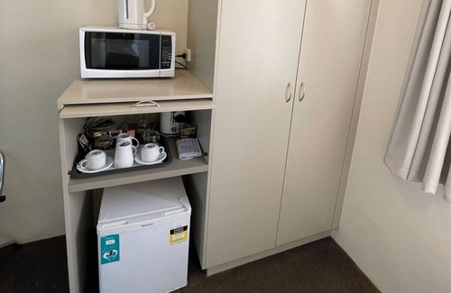 Nowra Hotel | George Bass Motor Inn