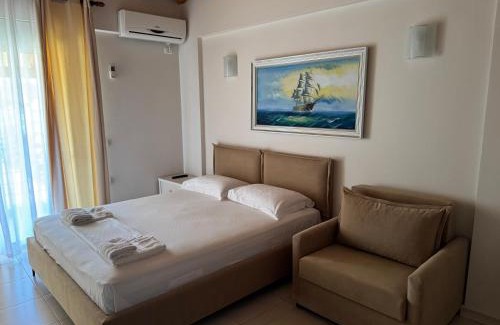 Himare Hotel | George Hotel Rooms&Suites