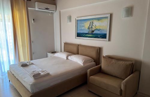 Himare Hotel | George Hotel Rooms&Suites