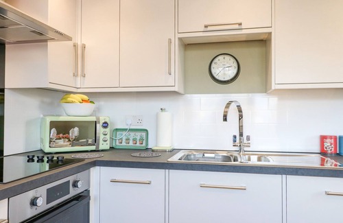 Kingsley Holt House | GEORGE'S PLACE, family friendly, with a garden in Kingsley