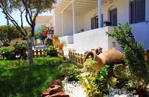 Apollonia Apartment | George's Place Sifnos - apartments