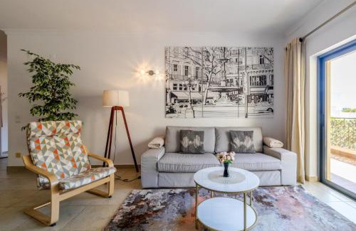 Lagos Apartment | George's Quinta das Palmeiras, a 2 bedroom apartment in luxury complex, walking distance to town