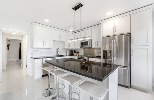 Seven Mile Beach Apartment | George Town Villas 117