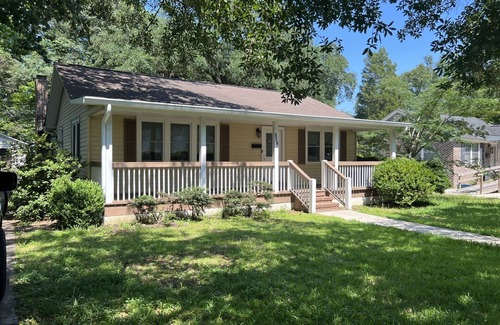 Georgetown House | Georgetown's "Hidden Gem"! A renovated Southern home 3 min from Front Street