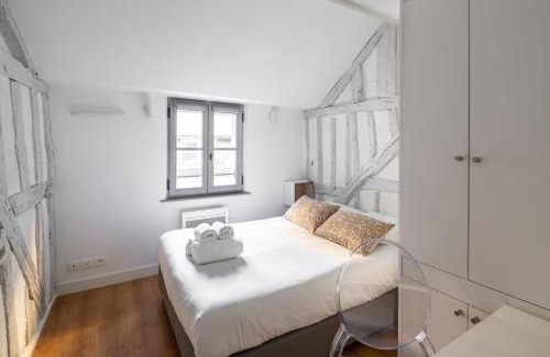 Centre Apartment | Georgia by Cocoonr