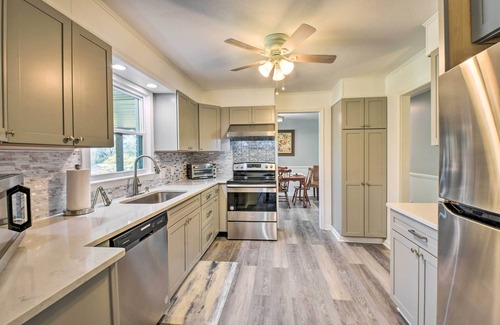Hartwell House | Georgia Getaway w/2-Story Dock By Lake Hartwell