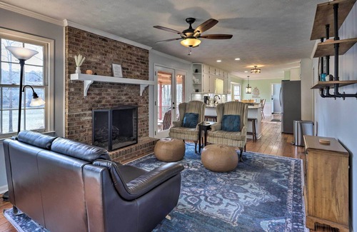 Conyers House | Georgia Lakefront Getaway: Dock, Fire Pit!