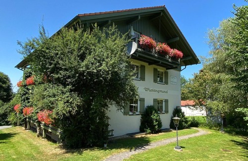 Frauenau Apartment | Geräumige 70 qm Dachgeschosswohnung mit zwei Schlafzimmern