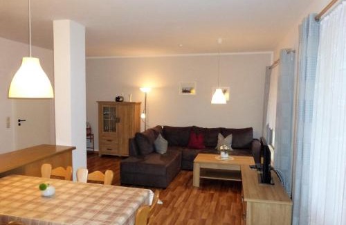 Wohlenberg Apartment | Geräumige Ferienwohnung mit Terrasse in Klütz, cleaning included