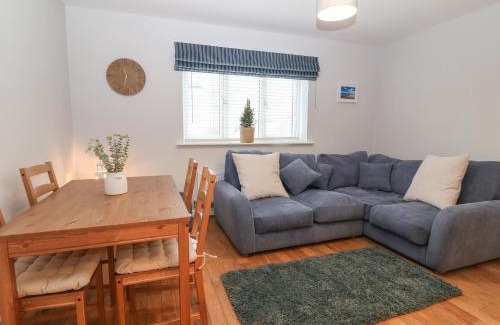 Rhosneigr Apartment | Ger Y Lli