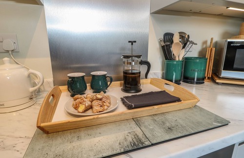 Hepworth Cottage | GERALDENE, romantic, character holiday cottage in Holmfirth