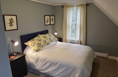 Stanwood Other | Get away from crowds! Enjoy peace, quiet, firepit, acreage and neat farmhouse.