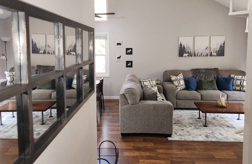 Ozone Condo | Get away from it all at the Tranquil Mountain Escape 🏞 Newly Remodeled