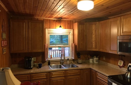 Balsam Lake House | Get away from it all and relax on the lake!