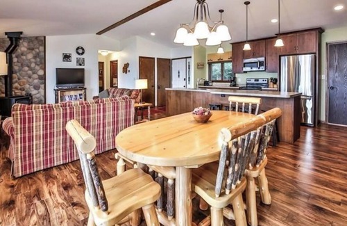 St Germain House | Get Lost on Lost Lake in this cozy 3 bdrm home w/firepit and dock.